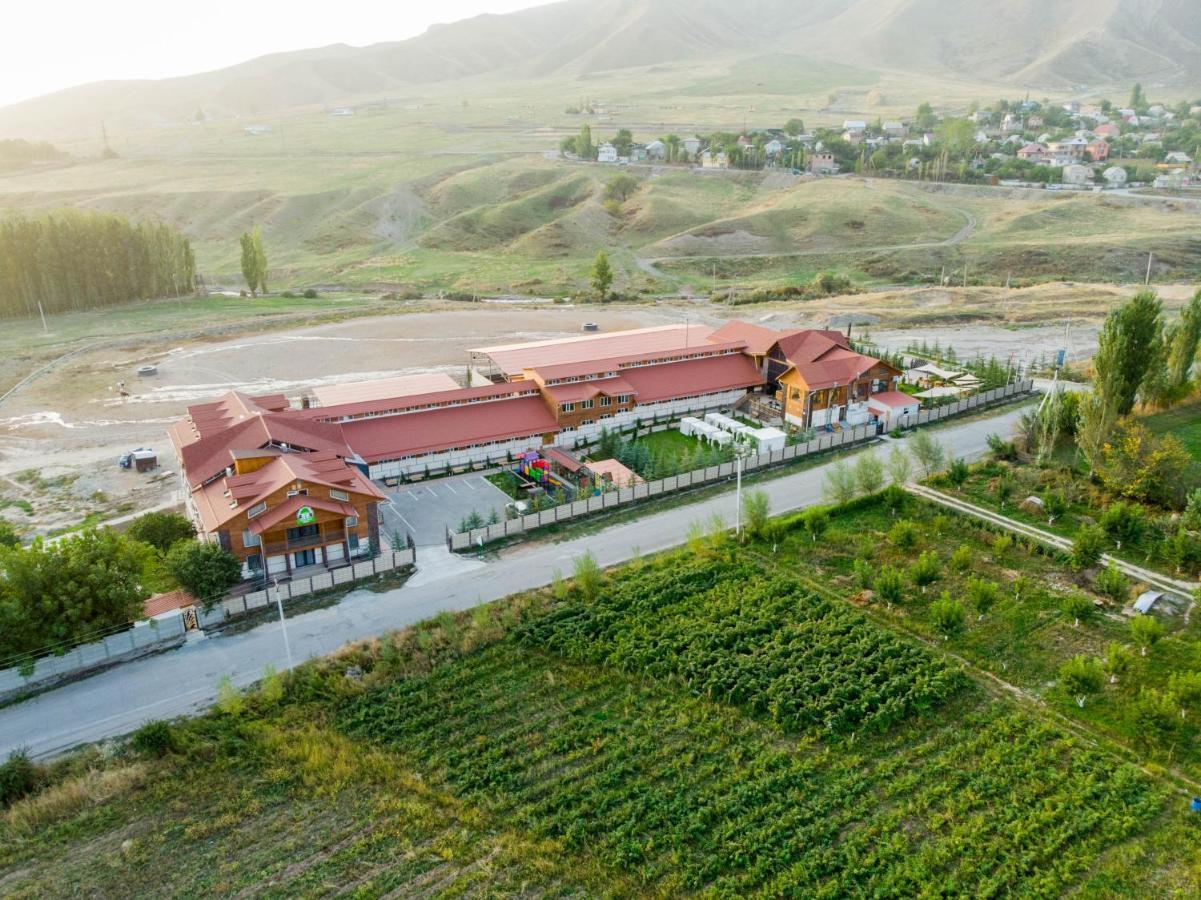 Ethno Resort 2025 Kek-Dzhar Luaran gambar