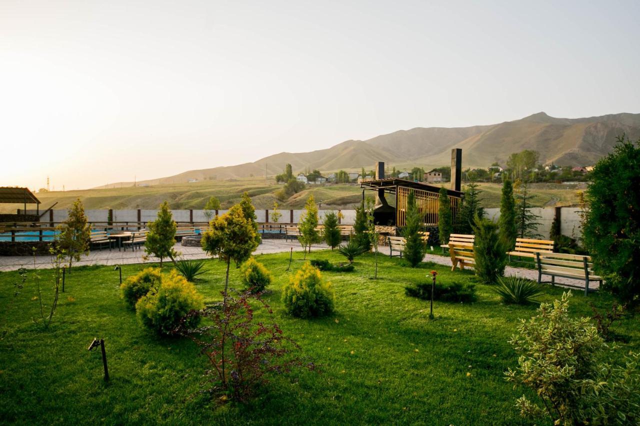 Ethno Resort 2025 Kek-Dzhar Luaran gambar