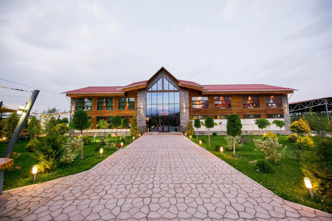 Ethno Resort 2025 Kek-Dzhar Luaran gambar