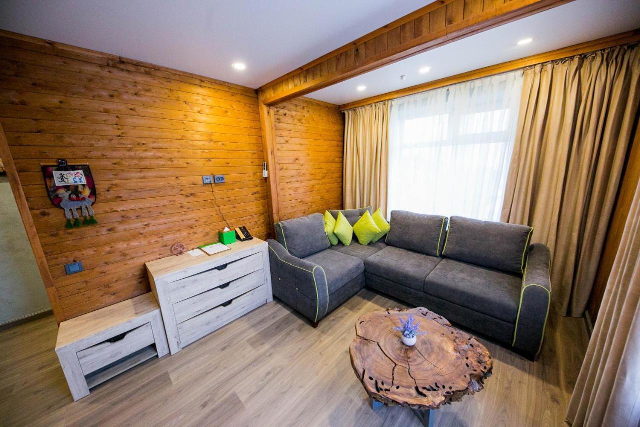 Ethno Resort 2025 Kek-Dzhar Luaran gambar